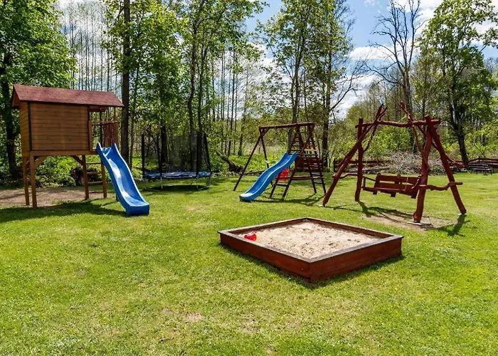 żuraw 度假居 Wyszowate